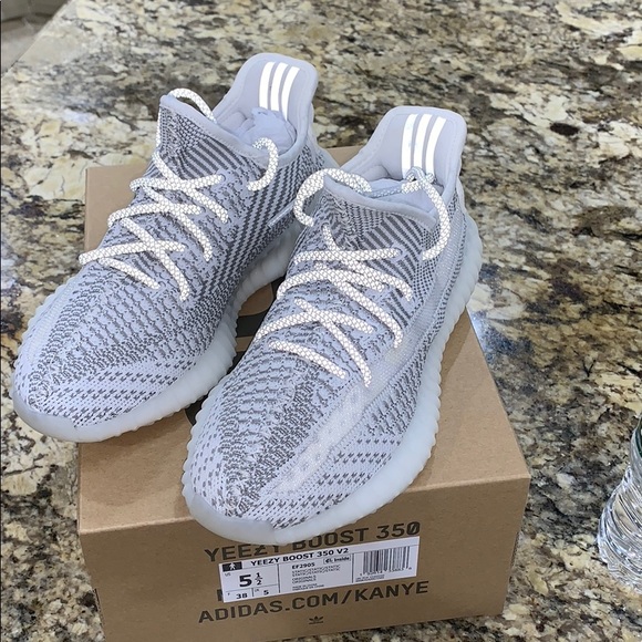 yeezy static size 7